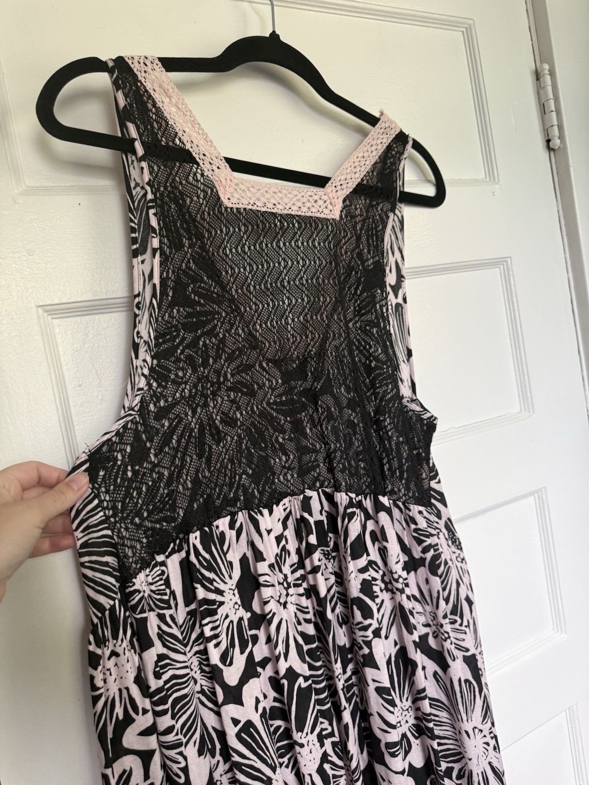 Free People “Tiers For You” Boho Maxi Dress w/Floral Print & Crochet Trim M