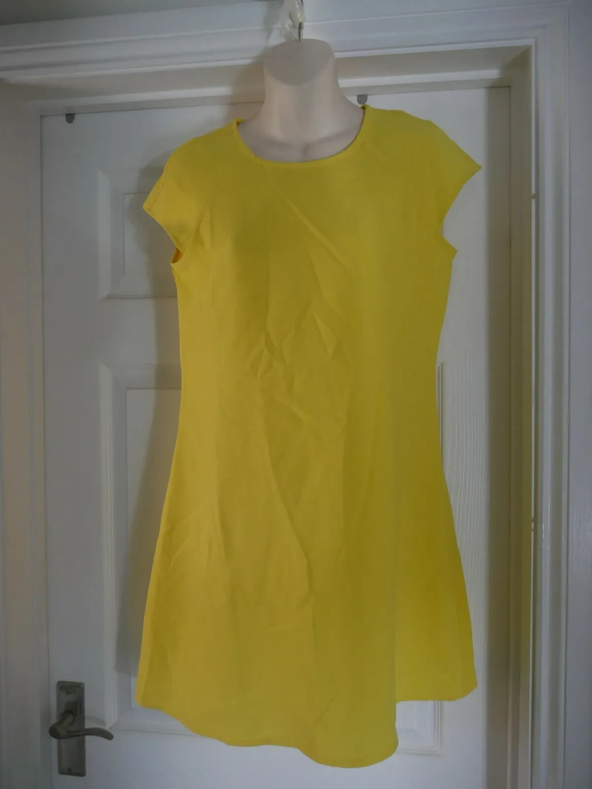 Yellow River Island Dress Ladies Size 8 Vibrant Summer Holiday Classic Party