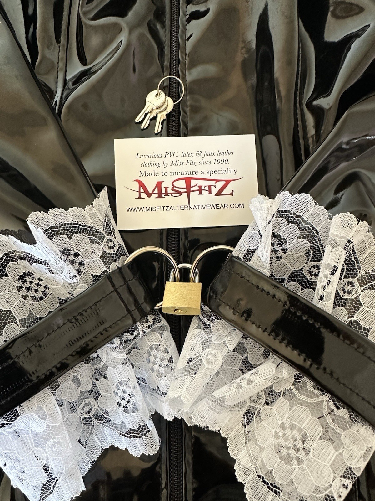Misfitz blk PVC & lace padlock lockable sissy Maids hobble dress. SIZE 20. CD