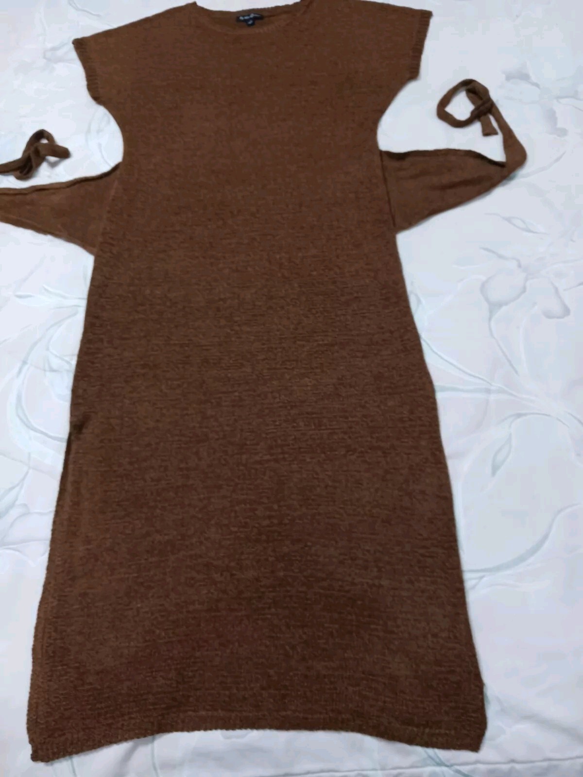 By The River*Brown Sweater Knit Midi LengthDress*Size L*Side Split*Round Nk*Belt