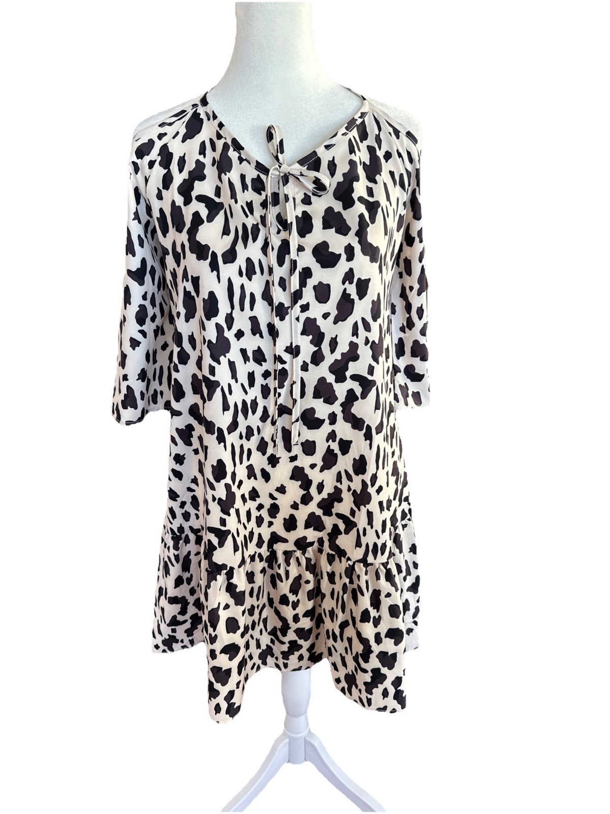 NWOTs Animal Print Cream & Black Bare Shoulder Dress Bottom Ruffle No Brand Sz M