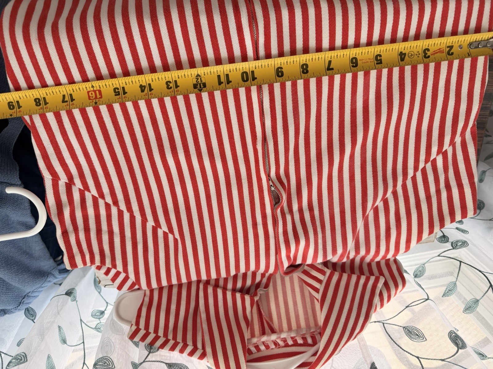 Vintage Women’s Romper Striped Sleeveless Zip Red White Unique Pin-up Retro