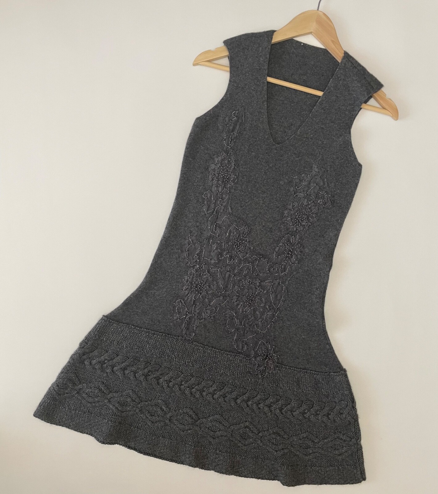 AEFFE Spa Dress Sleeveless Knit Fabric Blend Gray Floral Embroidered 44 Italy