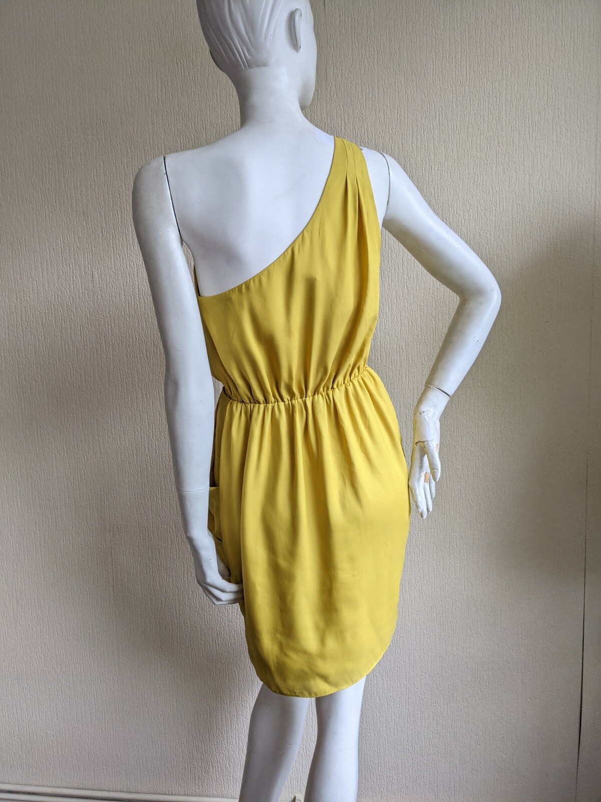 BCBGeneration Yellow One Shoulder Mini Draped Party Dress Pocket Boho XS UK 6/8