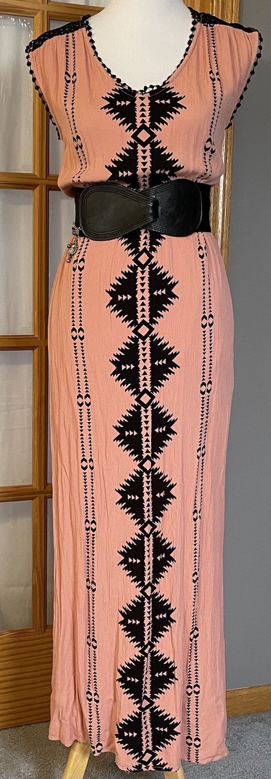 Skylar & Jade Aztec Maxi Dress Sz S Peach Black Rayon Crochet Accent Boho Beach