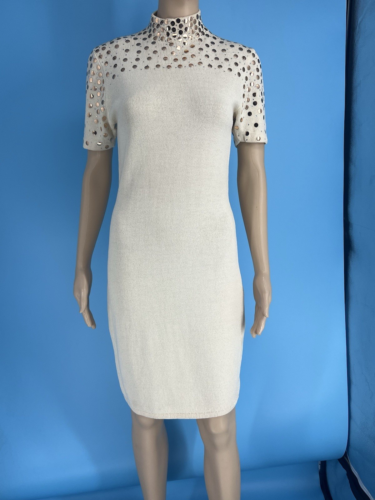 St. John Marie Gray Knit Ivory Gold Studded Sheath Dress Size: 4 Made in USA