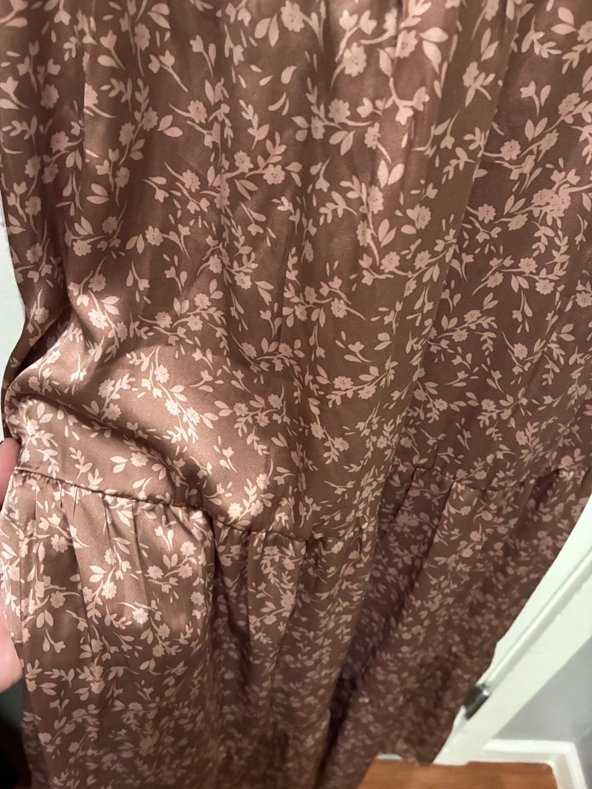 Silky Satin Lined Flutter Sleeve Cocoa Brown Loose Tiered Floral Travel Dress L