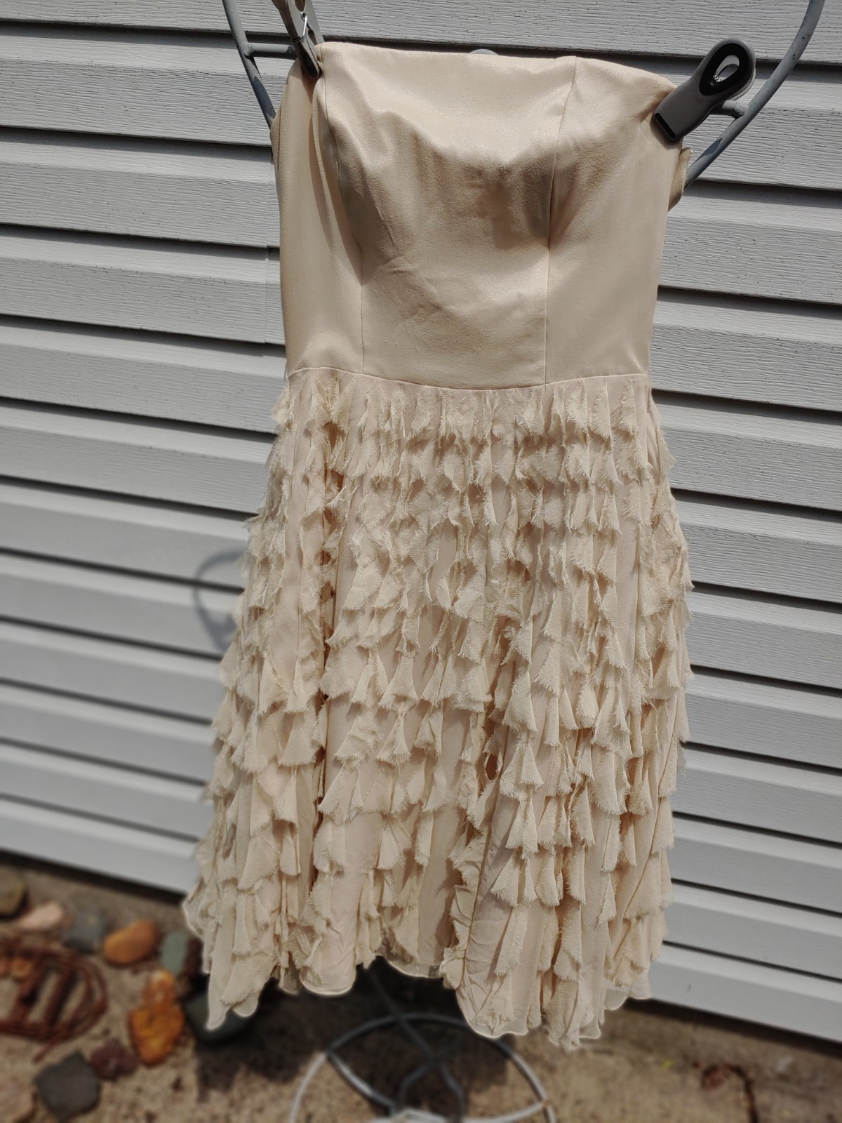 FANCY WHITE / BLACK 100% SILK STRAPLESS RUFFLE SKIRT SHORT in size SMALL