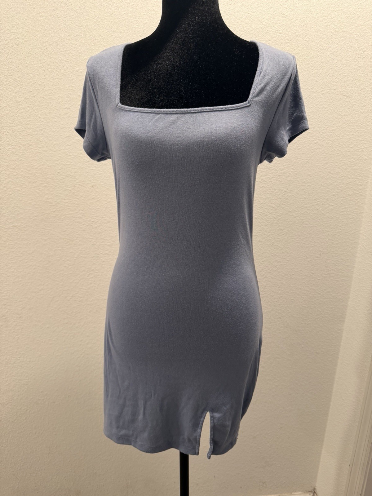 Woman’s Blue Square Neck Body Con Dress Medium