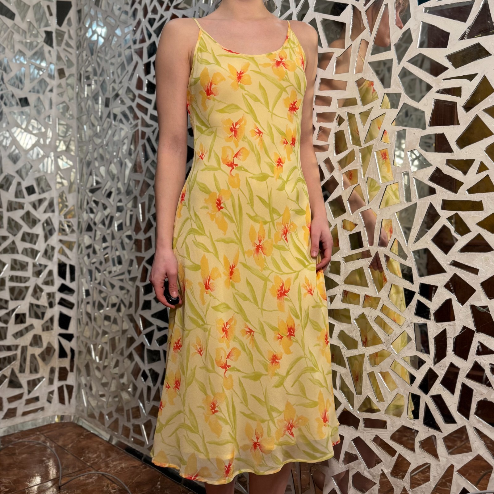 BLUNAUTA vintage silk midi dress mermaid style with floral print in yellow Xs-S