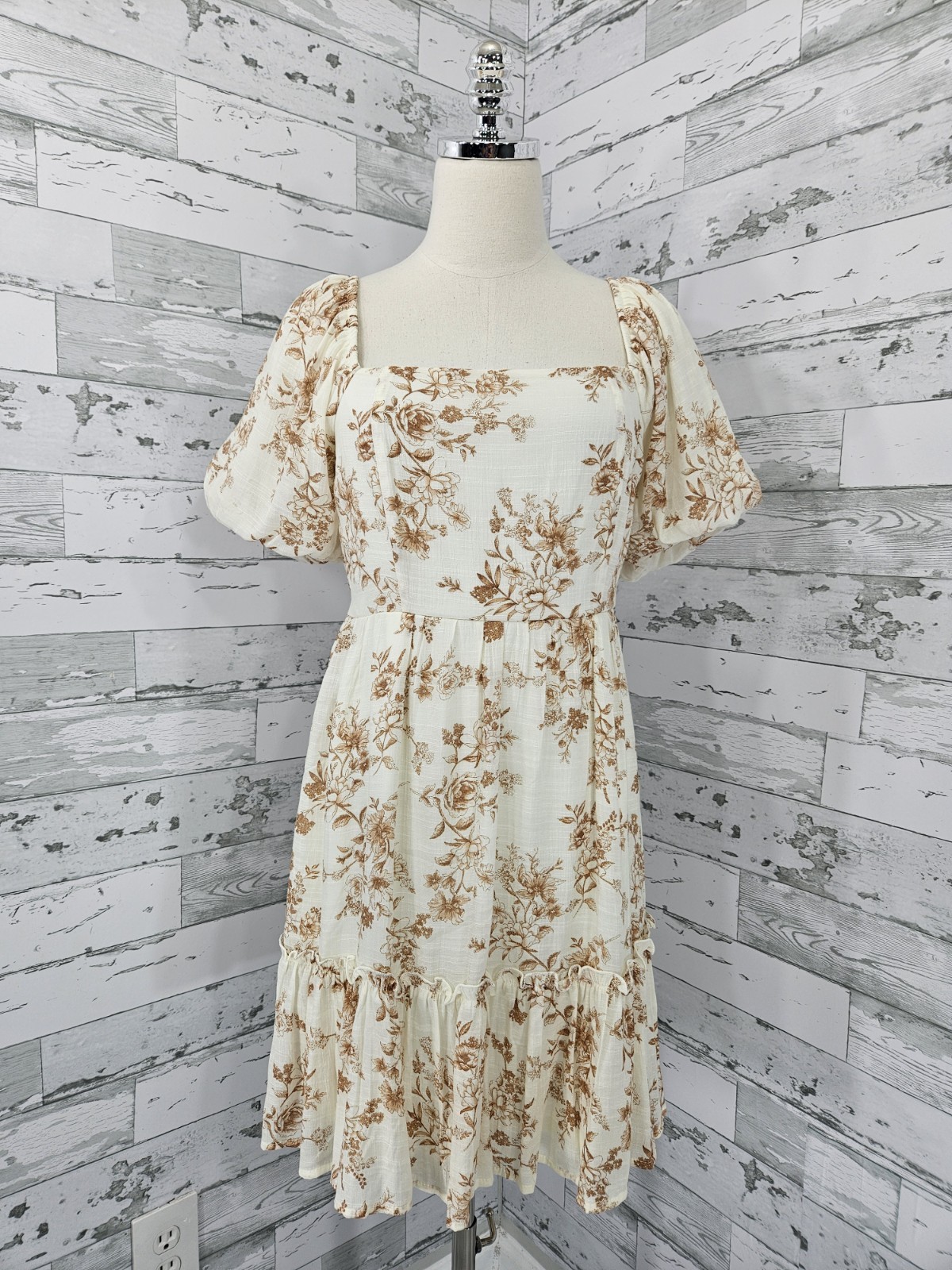 Blu Pepper Womens M White Tan Floral Bubble Sleeve Mini Dress