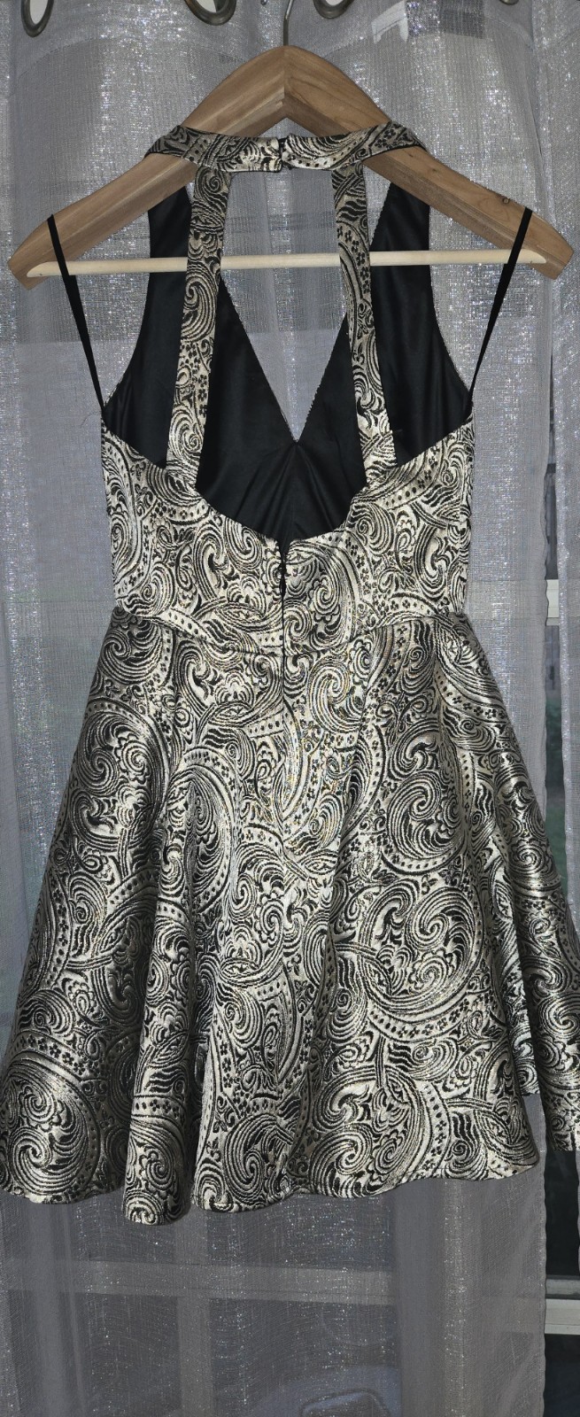 Bebe Embroidered Glitter Shimmer Fit Flare Halter Dress Party Pockets Small