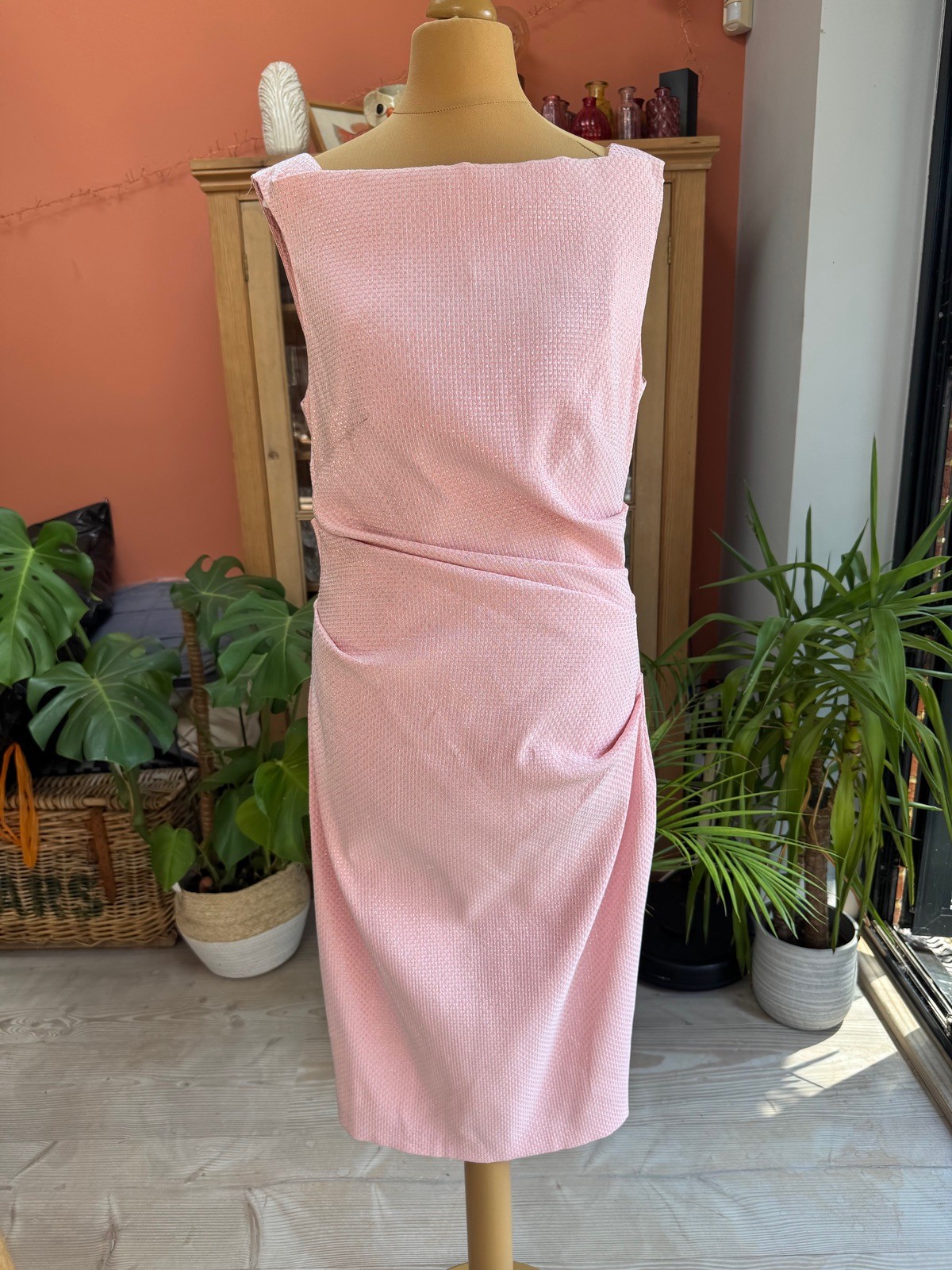 Incredible TALBOT RUNHOF Pink & Silver Fitted Drape Pencil DRESS UK 14, US 10 *H