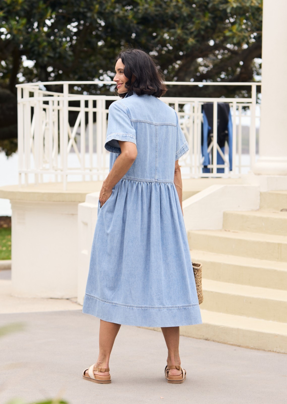 Maye The Label Montana Light Wash Denim Midi Shirt Dress Size Medium