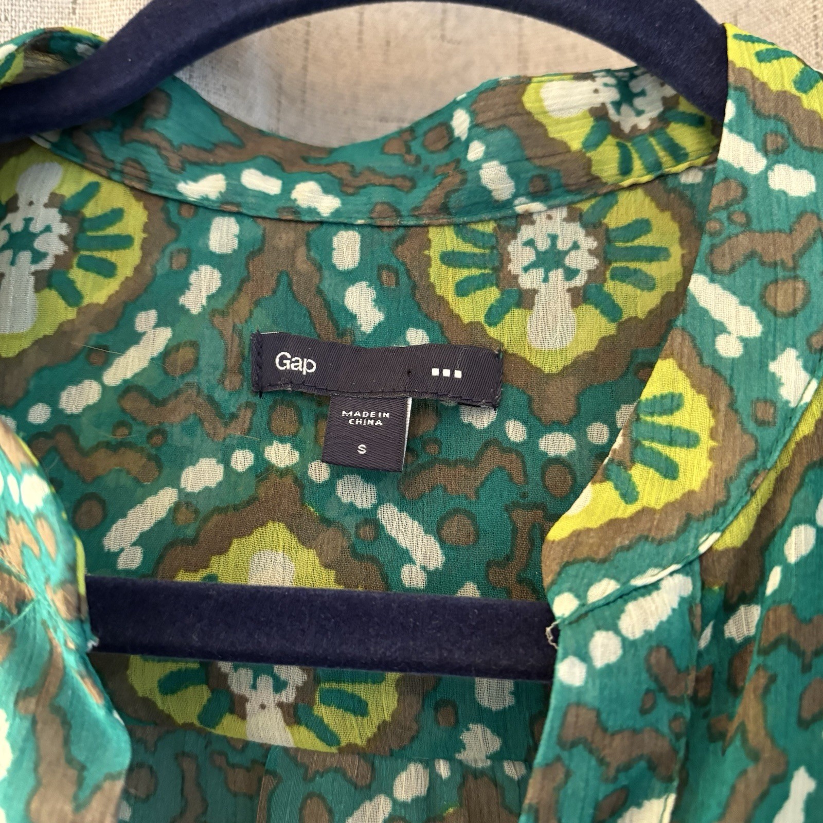 Gap Green Geometric Patterned Sheer Dress. Size S. Perfect for Spring or Summer