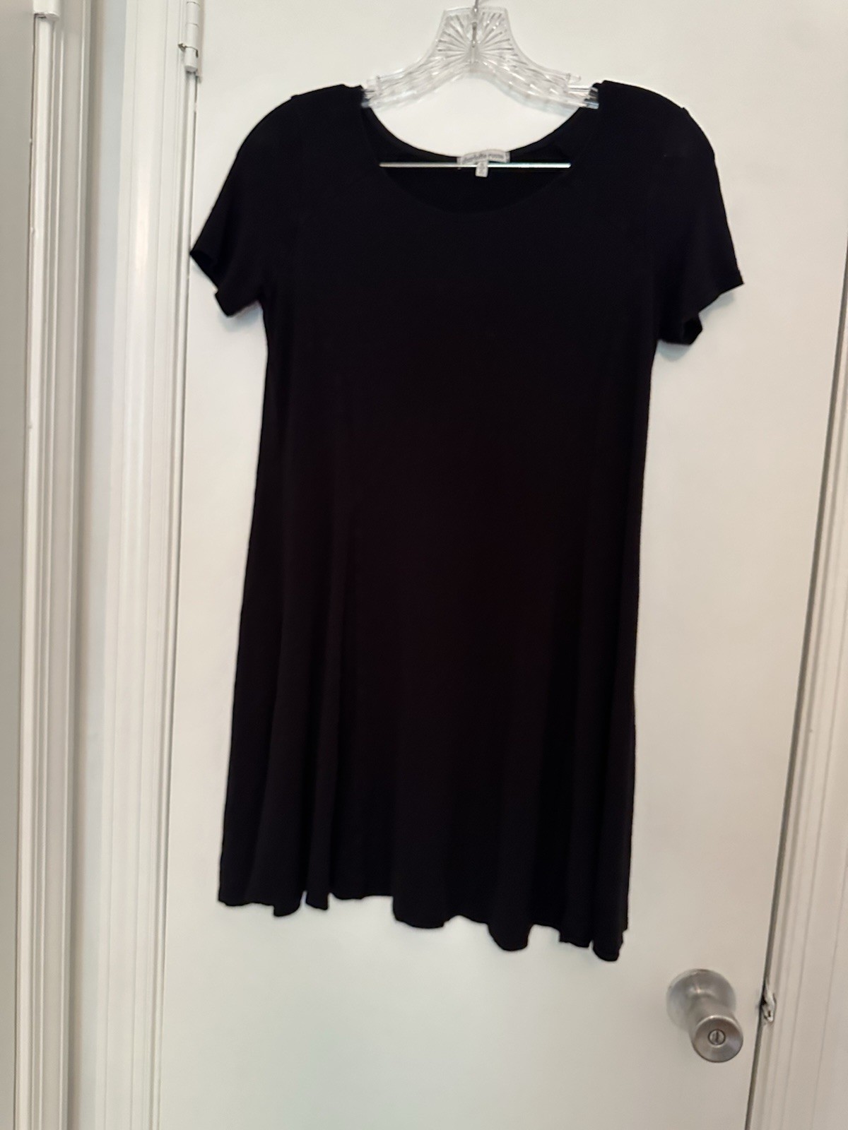Charlotte Russe Black Short Sleeve Swing Dress Size Small