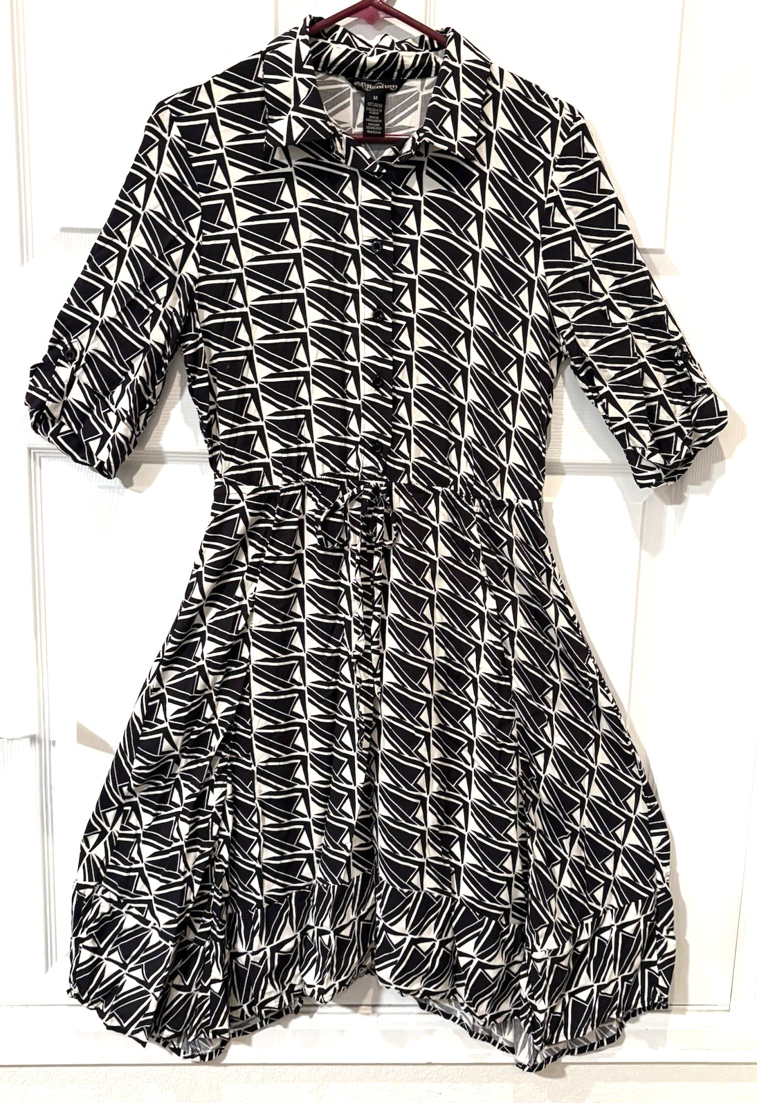 Millenium Black White Geometric Button Front Dress Size M Asymmetrical Hem EUC!!