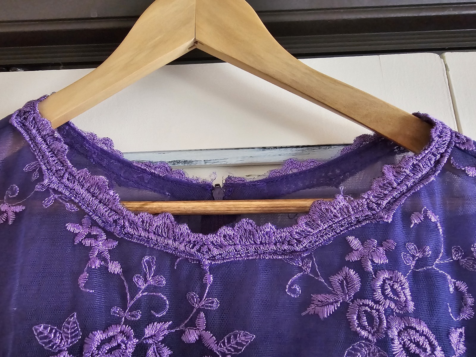 Elegant Purple Gown, Small, Unbranded, Half Sleeves