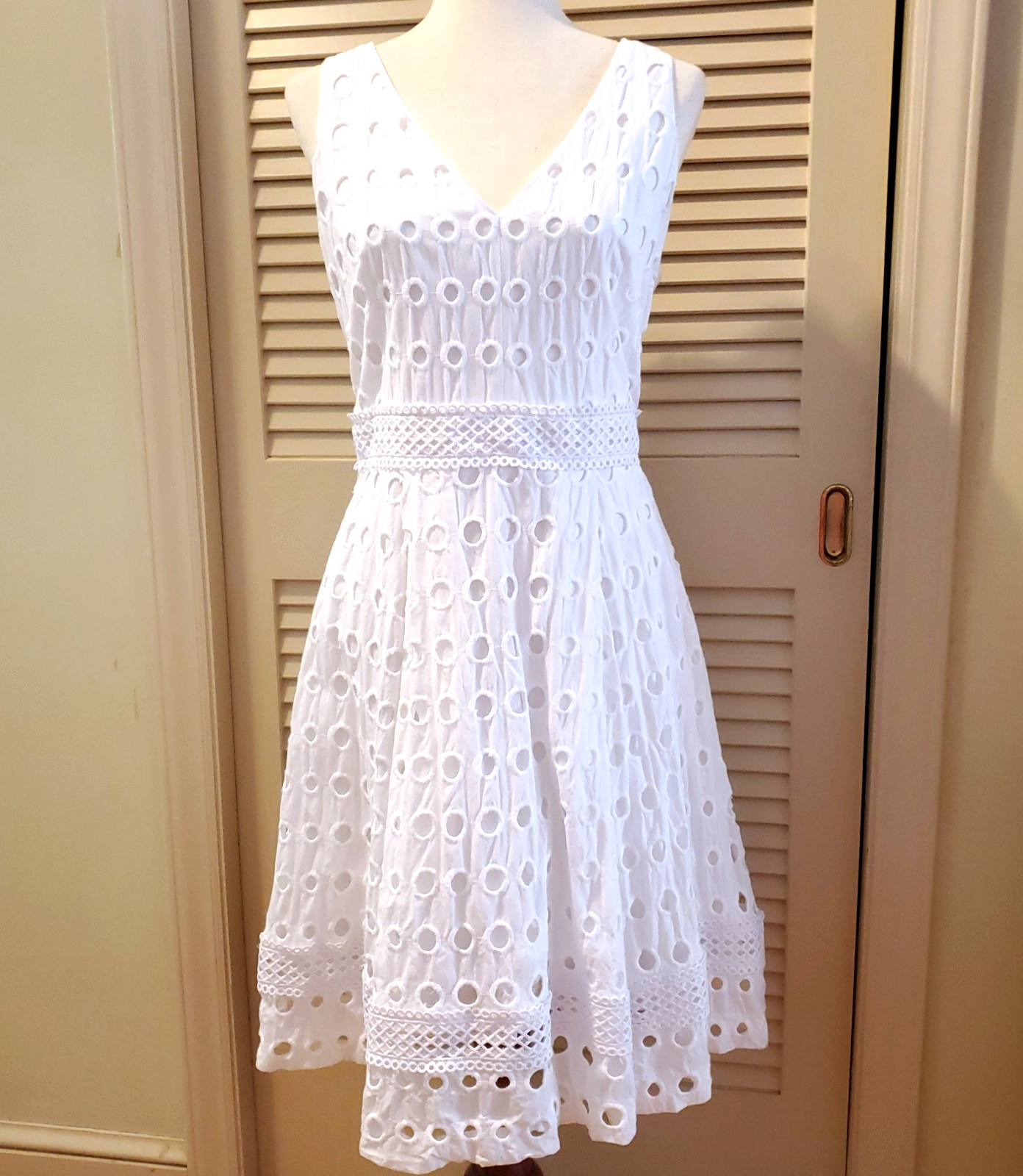 Eliza J White Eyelet Lace Fit & Flare Size 12 V-neck Party Summer Dress Cotton