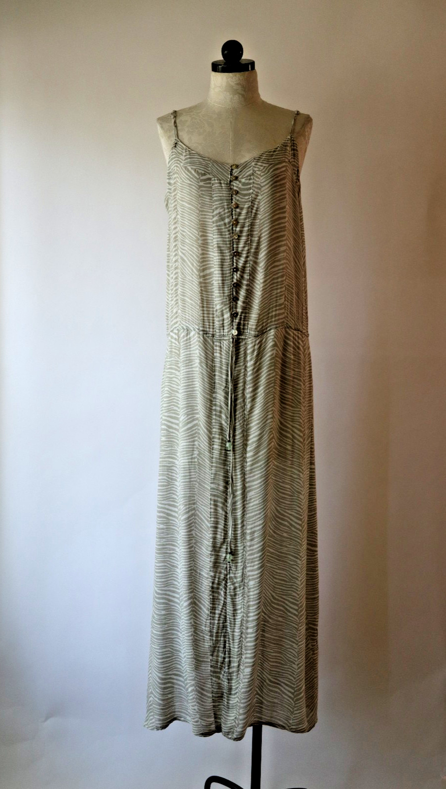Pineapples Tan White Animal Print Buttoned Long Maxi Strappy Sundress Women M