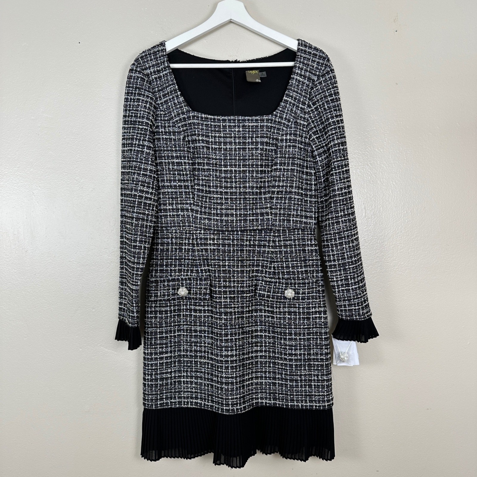 Taylor Women’s 8 Sheath Dress Black Ivory Tweed Pleated Trim NEW
