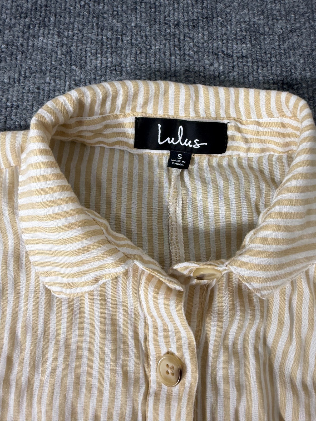 Lulus Women’s Striped Tie Front Button Up Size S Beige Cream Collared Dress