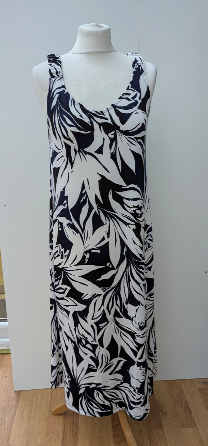 Kim & Co Sleeveless Midi Dress Printed Brazil Jersey Dress New bxt Size Medium
