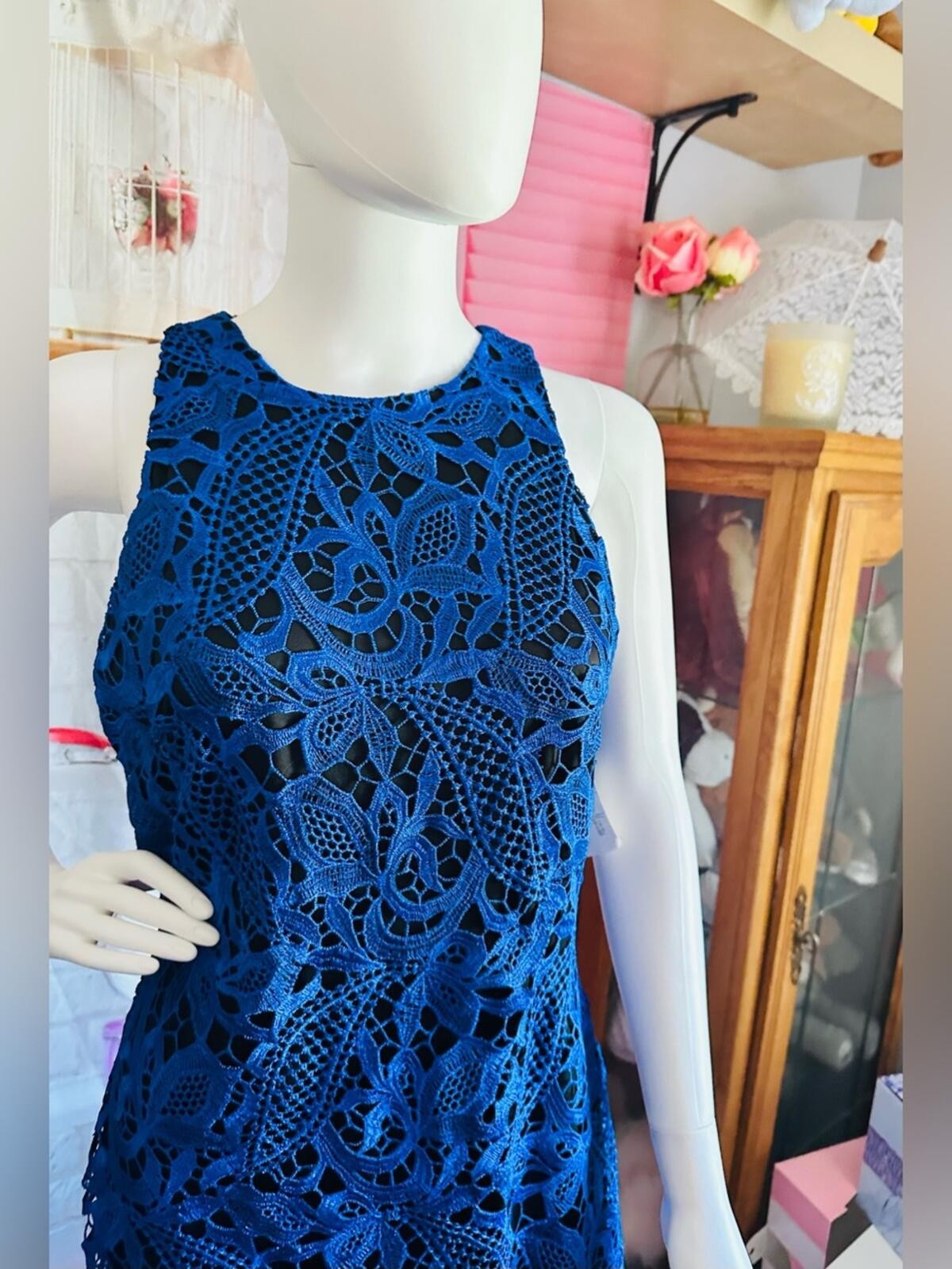 Alexia Admor Blue Guipure Lace Sheath Dress