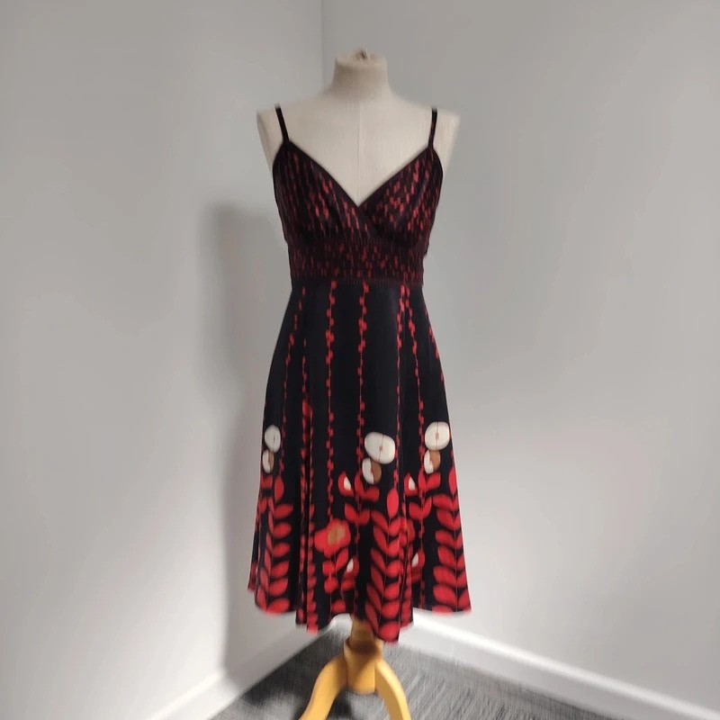 Ted Baker 100% silk strappy black and red floral midi dress size 2 (8/10)