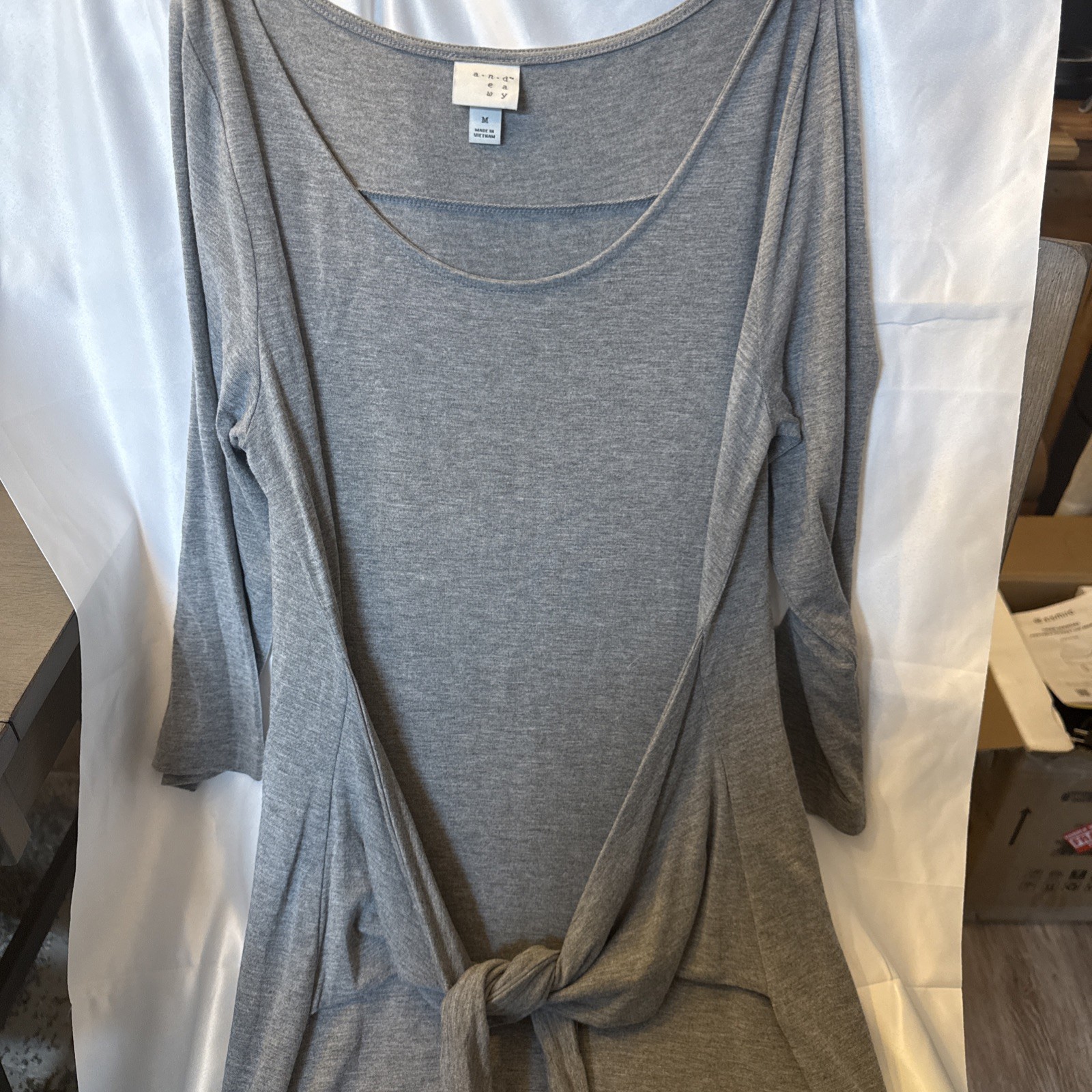 A N D E A W Y Women’s Mediums Wrap Dress