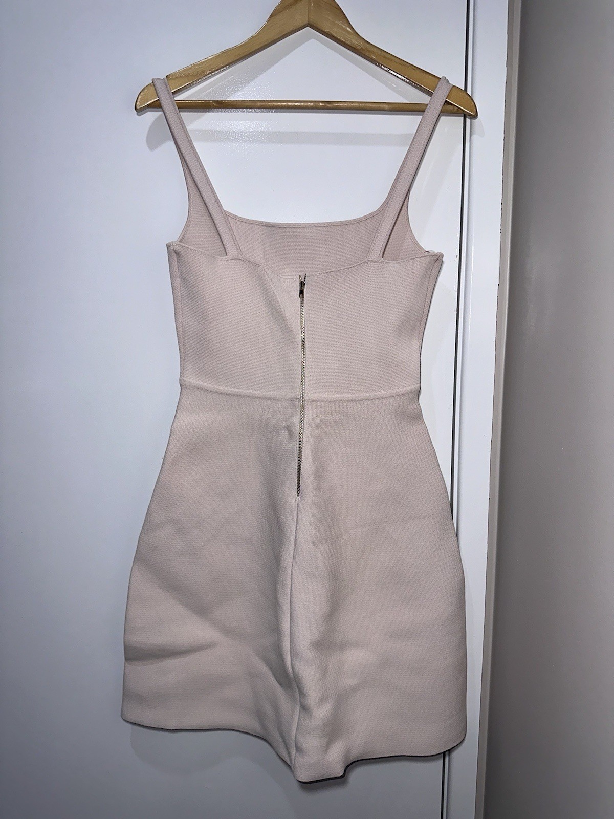 Scanlan Theodore Crepe Knit Square Pocket Dress Size Small – No belt