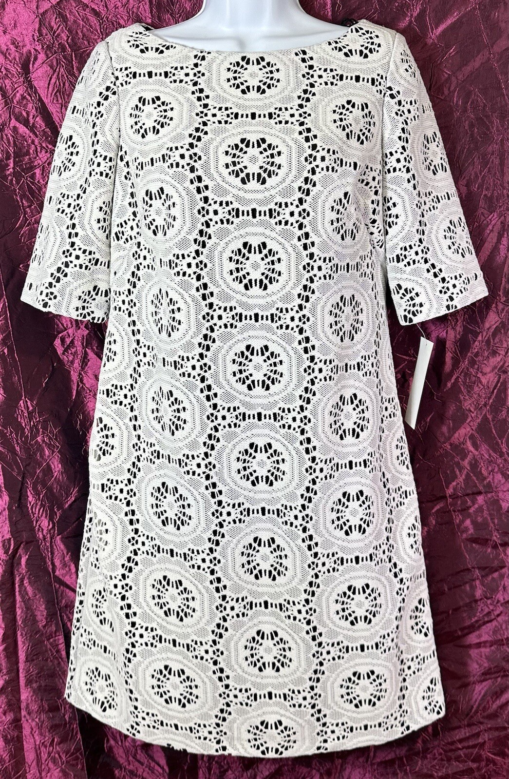 Women’s ADRIANNA PAPELL Dress Size 6 White Eyelet Pattern NEW (hh9)