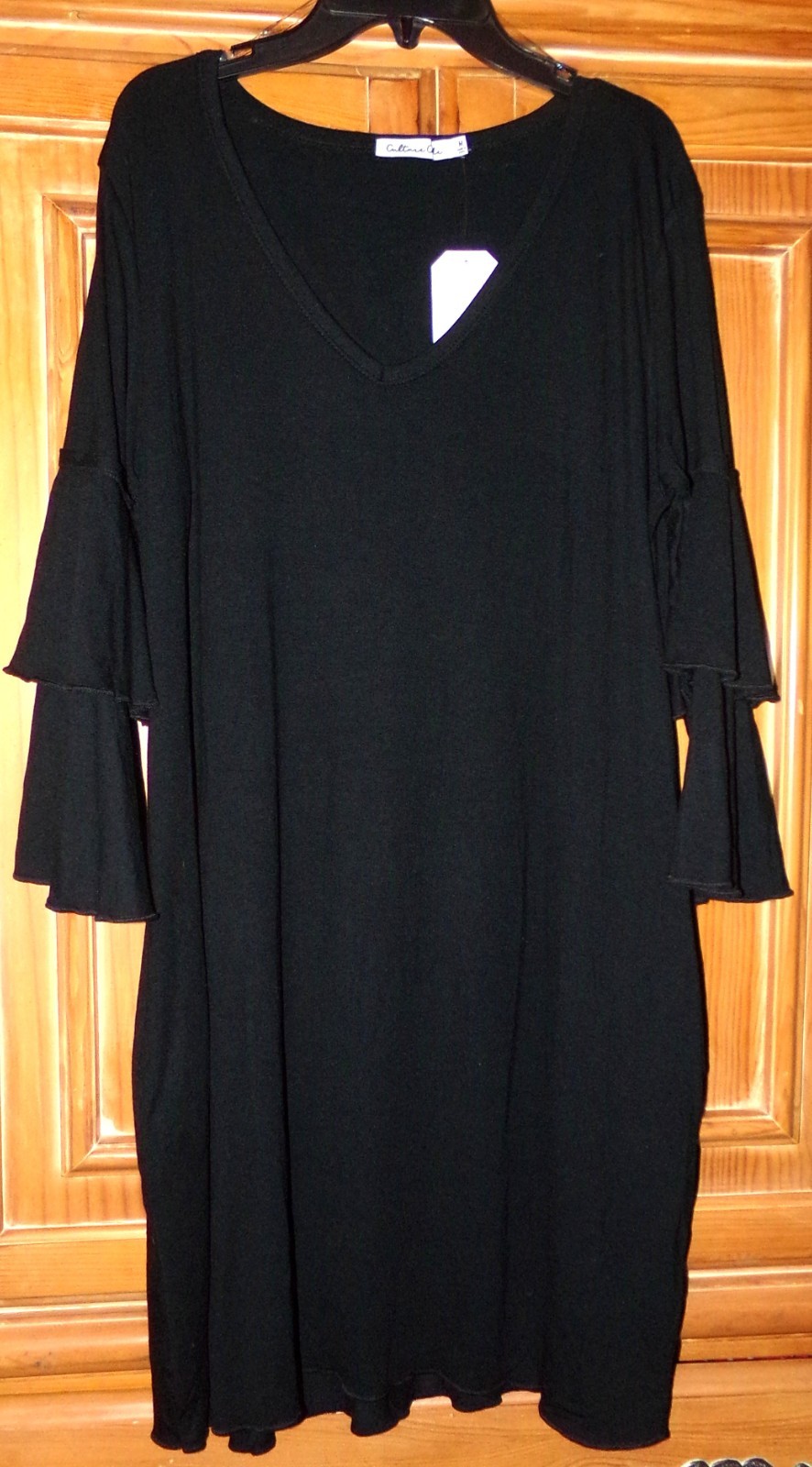 NWT CULTURE CODE WOMENS SIZE L BLACK 3/4 TIER RUFFLE SLEEVE V-NECK KNIT DRESS