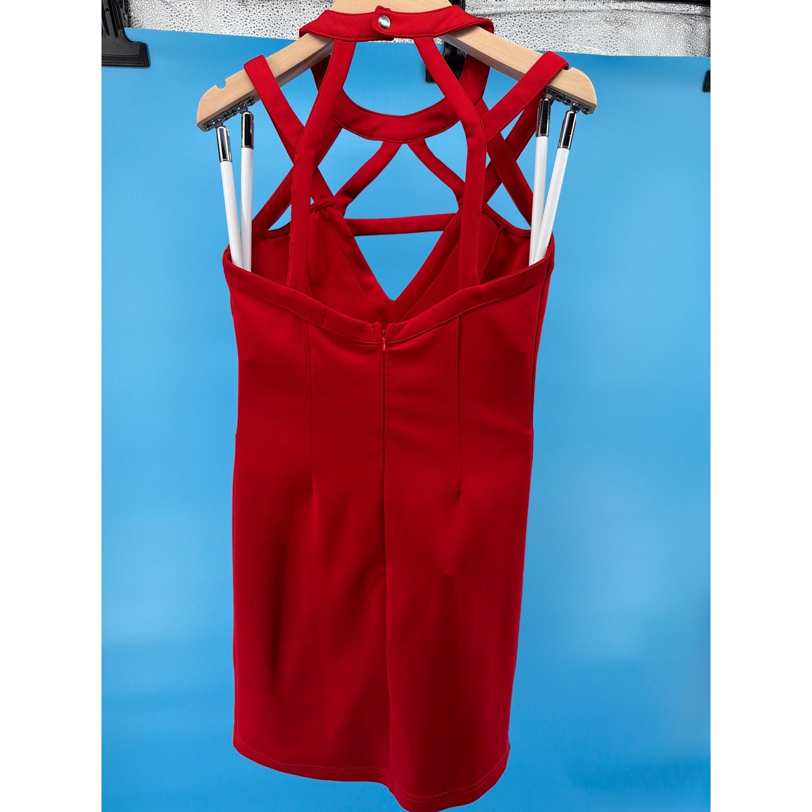 Red Cage Neck Bodycon Mini Dress Geometric Strap V-Neck Sleeveless Clubwear