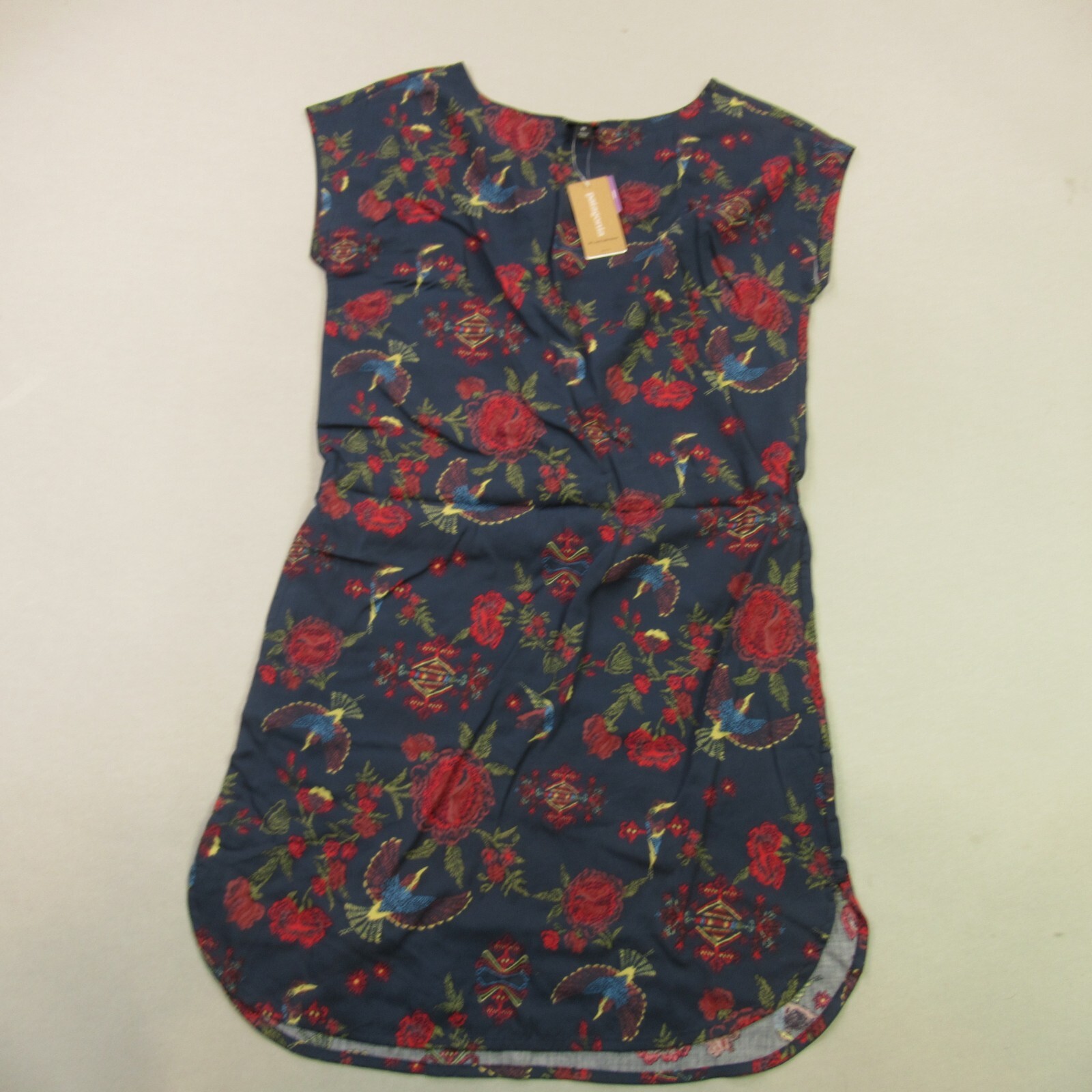 Patagonia Dress Womens XS Sleeveless Lightweight Short Crew Neck Village Byrd