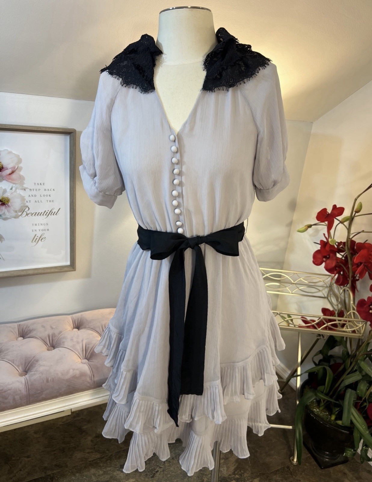 McGinn Light Chiffon Dress w/ Black Lace Collar, Bow Belt & Ruffles – Sz 2