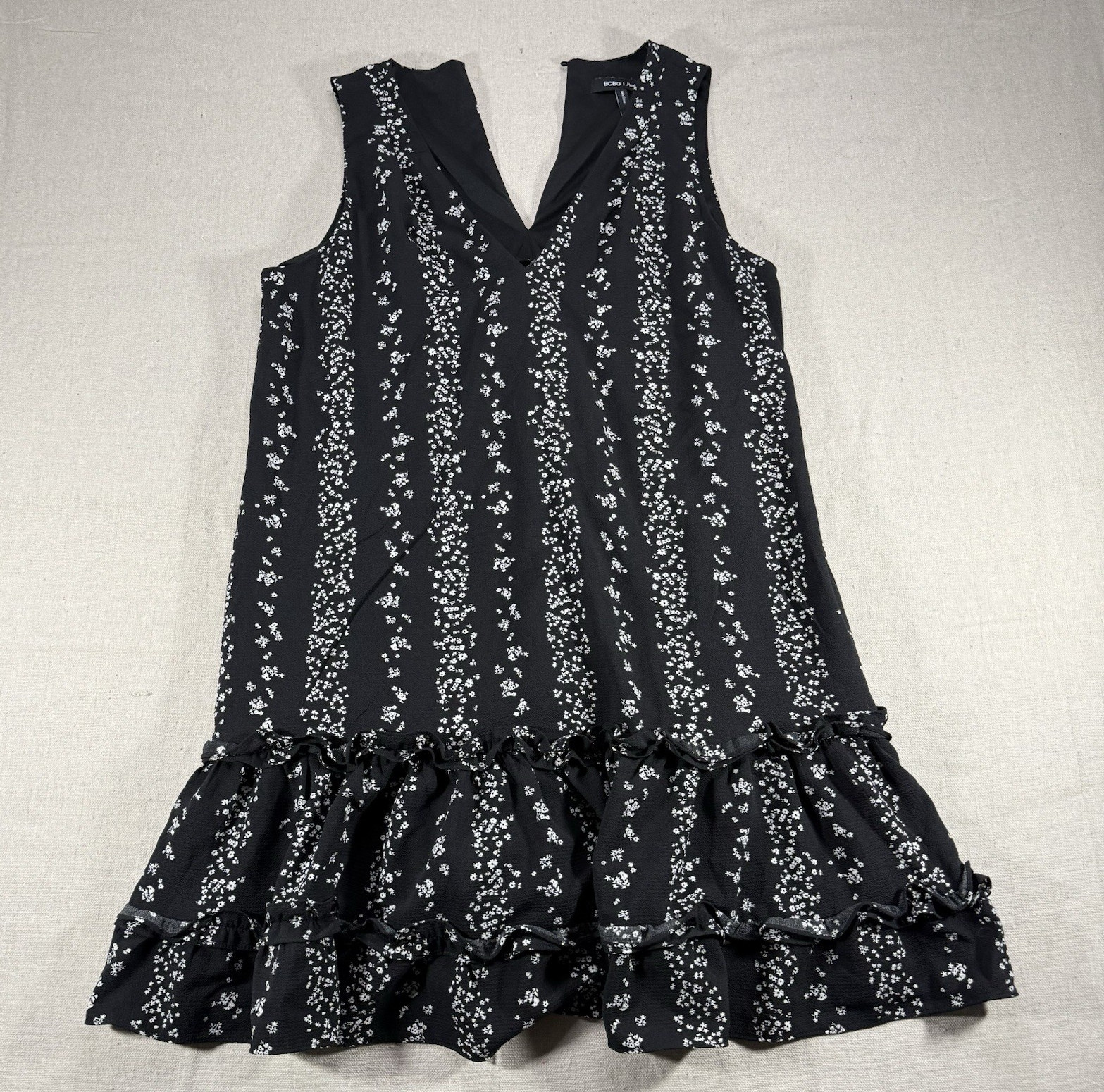 BCBG Paris Dress Womens Large Black White Floral Ruffle Hem Sleeveless V Neck