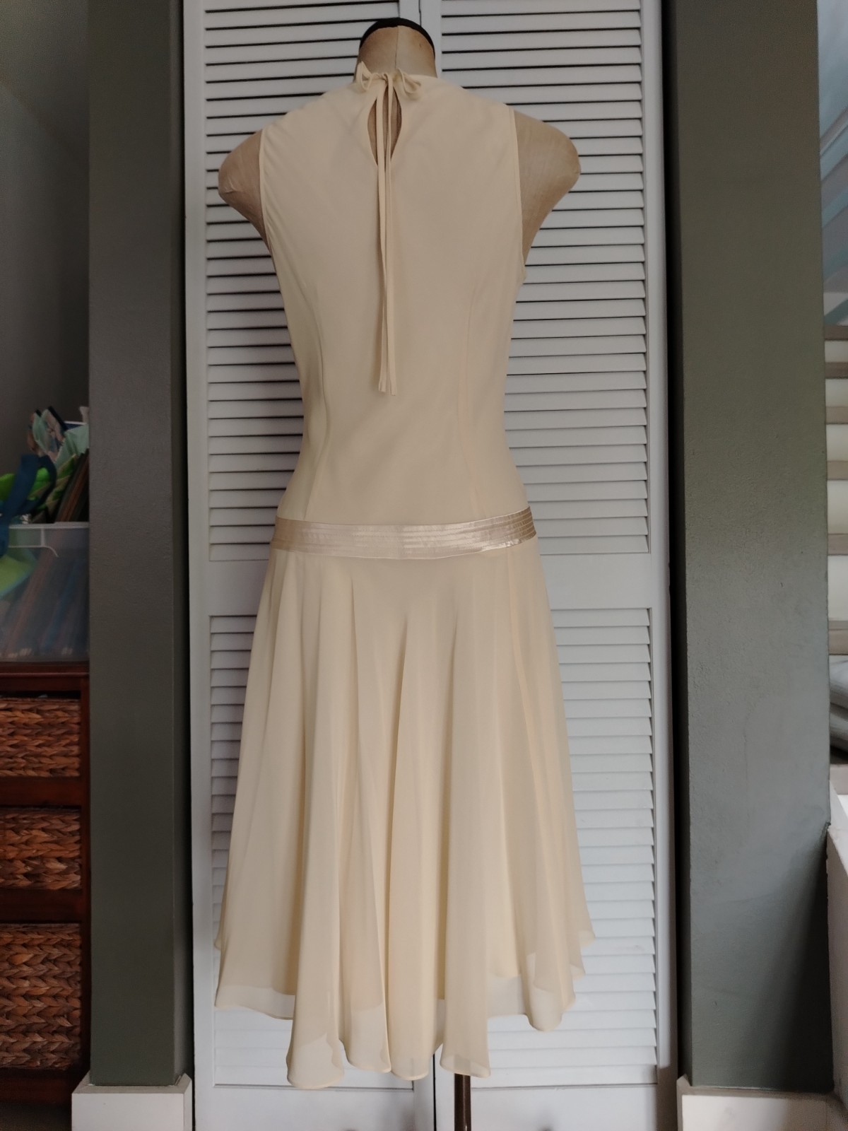 Liz Claiborne vtg 90s Flapper Dress size 10 Sleeveless Drop Waist Beige lined