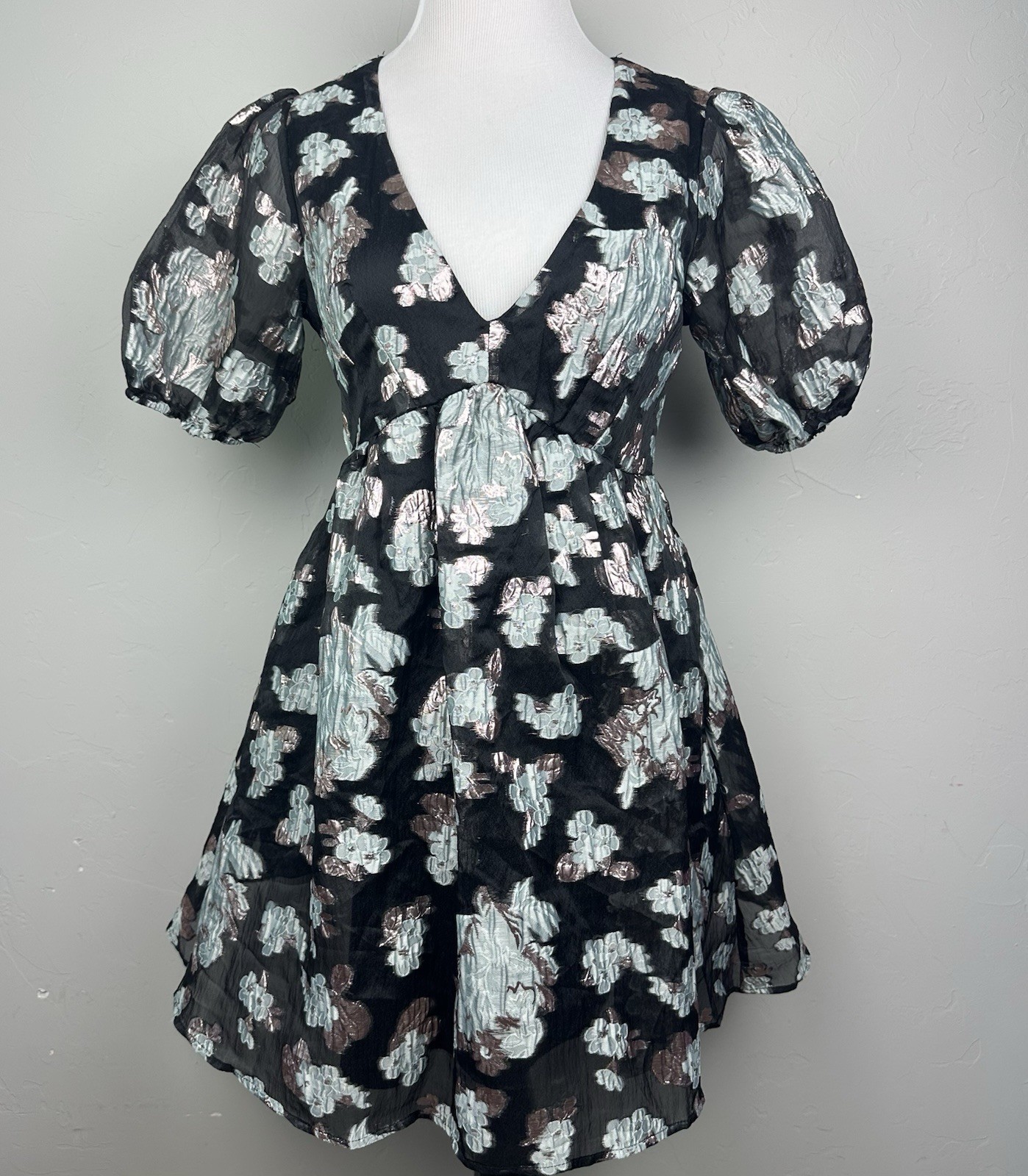 Jun & Ivy Metallic Floral Jacquard Mini Dress M Puff Sleeve Black Blue