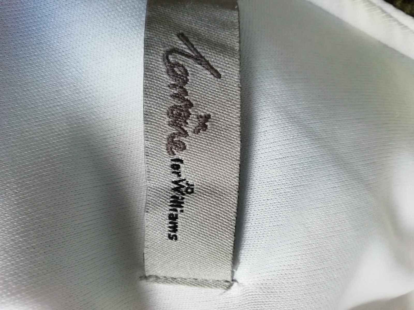 Lorraine JD Williams Size 18 White Multi Floral Textured Stretchy Dress Back Zip