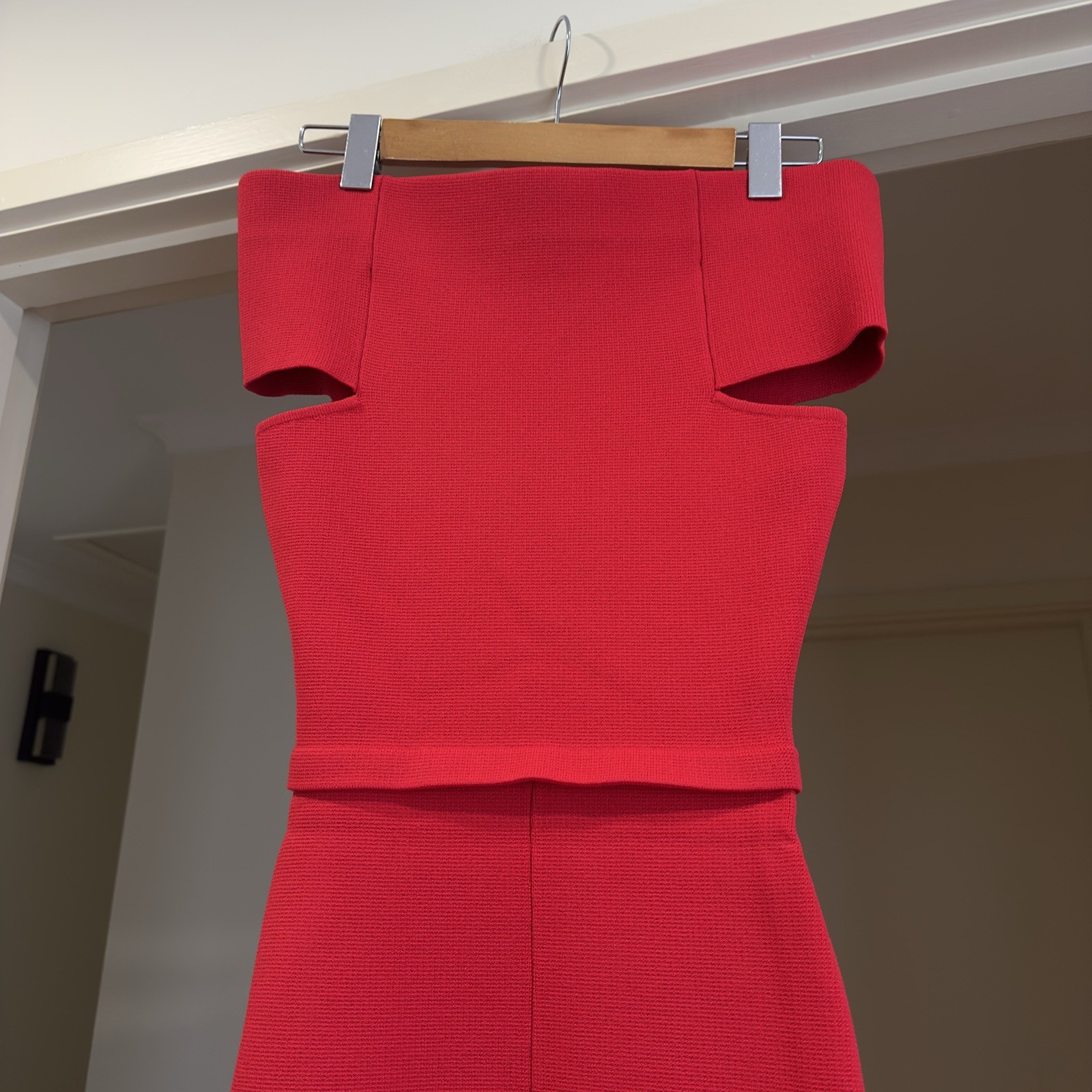 Scanlan Theodore Crepe Knit Cold Shoulder Milano Dress Red VGC Size XS