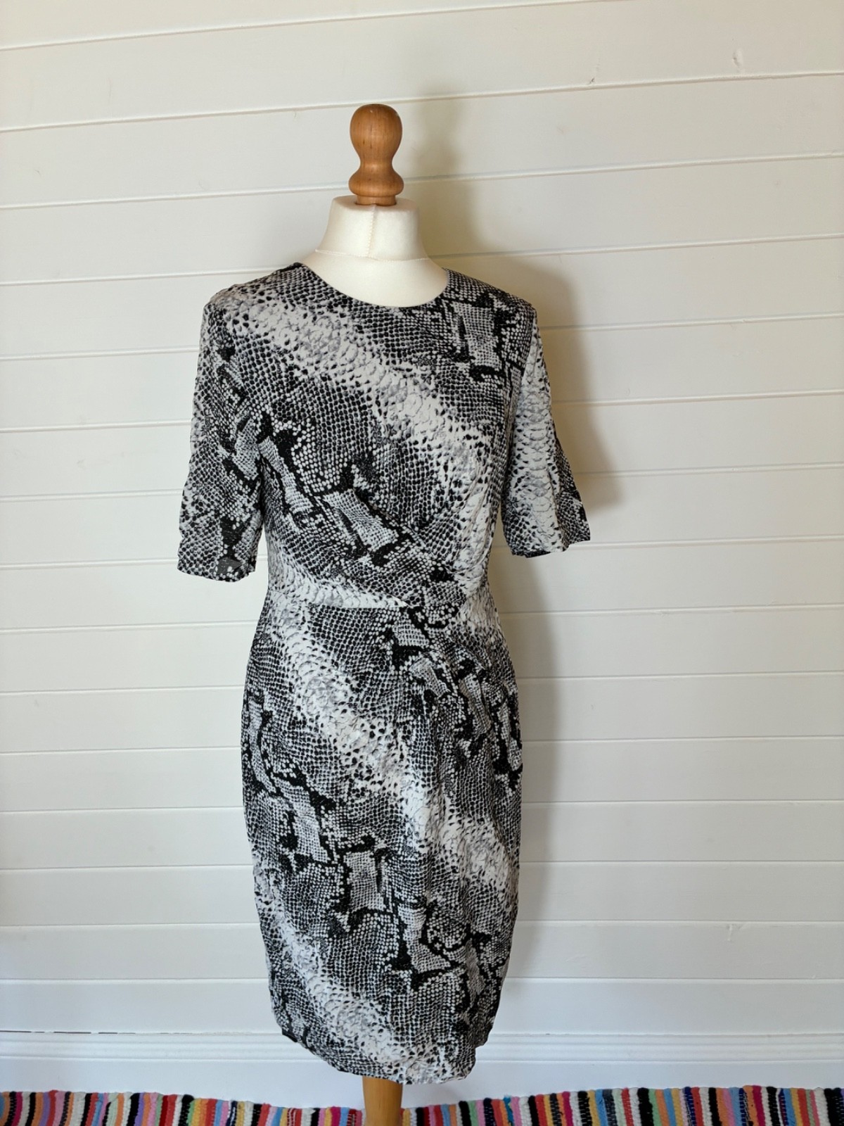 WHISTLES BLACK & WHITE ANIMAL SNAKE PRINT SILK DRESS SIZE 10 12