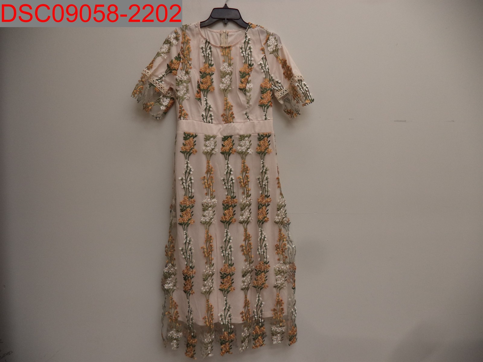 Women’s Peach Flower Embroidered Lace Overlay 1/2 Sleeve Dress, Size L 1128662