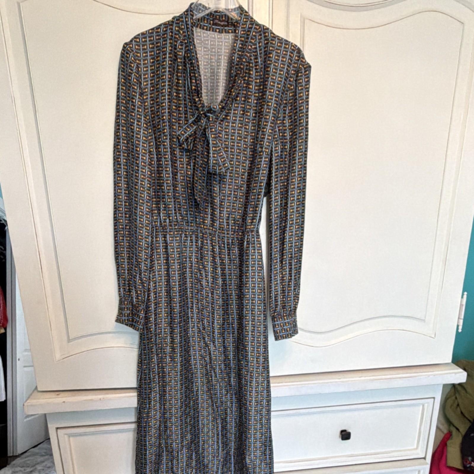 J. McLaughlin XS100%Silk Viscose Geometric Midi Shirt Dress Brown Blue Tie Neck