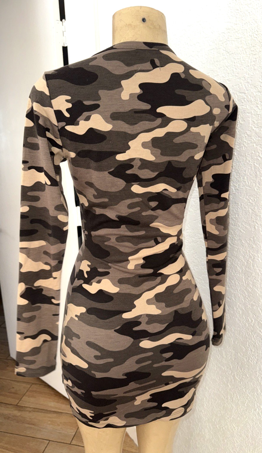 Vintage TRUE RELIGION SZ XS Green Camo Print Long Sleeves Dress mc