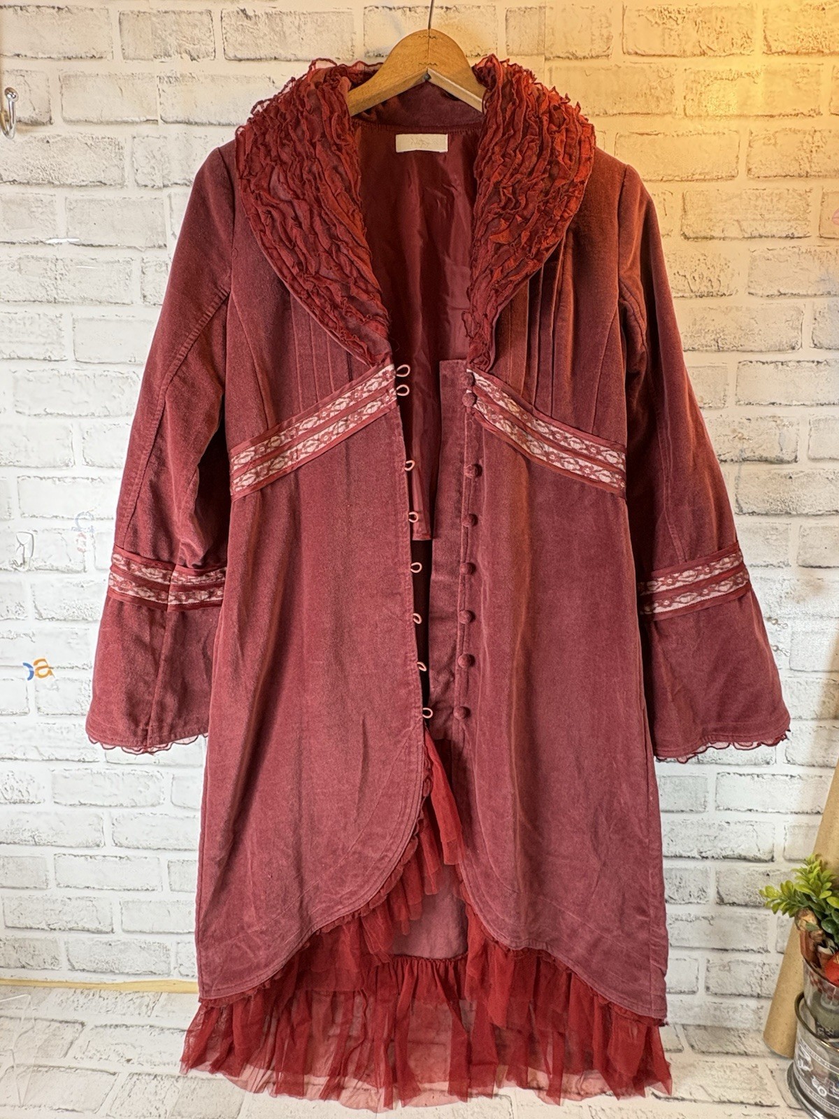 2013 Nataya Romantic Vintage Look Lightweight Coat