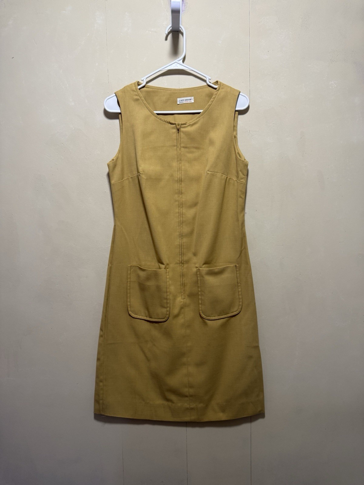 Vintage 1960’s Lady Arrow Sleeveless Sheath Midi Dress Women’s Sz 12 / Yellow