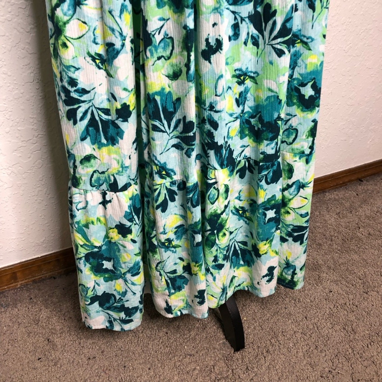 Torrid white green yellow floral sleeveless halter maxi dress size 0 or Large