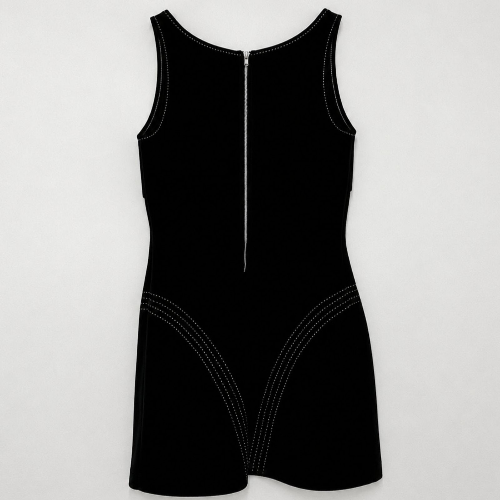 Maje Rokaya Contrast Stitch Scuba Neoprene Sleeveless LBD Mini Dress Medium EUC
