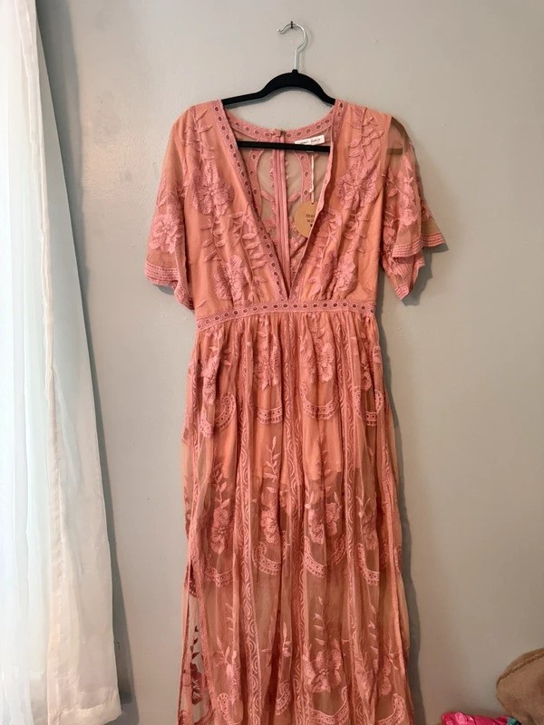 NWT Honey Punch Rose Color Bohemian Lace Maxi Dress M Honey Punch Rose Color